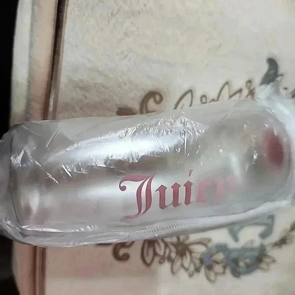 NWT Juicy Couture Large Velour Tan Cream Crown Travel Cosmetic Makeup Case Bag - Picture 8 of 12